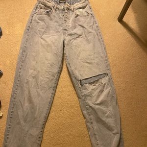 Baggy light blue ripped jeans